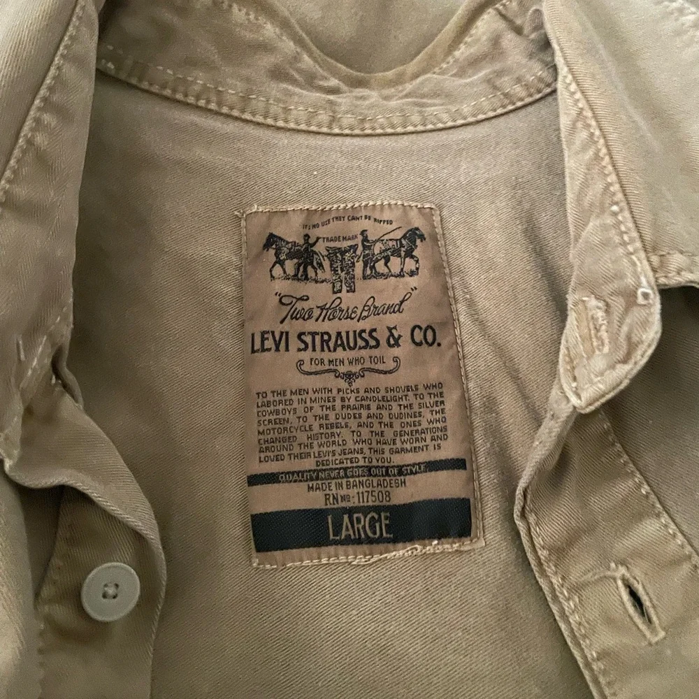 SOLD-Levi's Tan Button-Down Casual Shirt